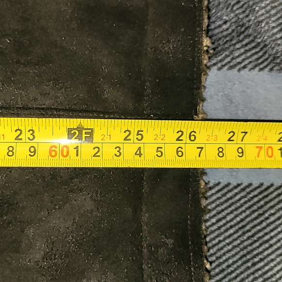 Woolrich. Faux-suede Full-zip vest. Poly-blend Liner. Women's size XL. - Picture 11 of 16